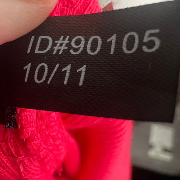 Express Pink Sequin Tank Top Women’s Small Y2K 2000s Glam - Picture 5 of 7